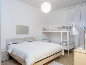 Гостиница Enjoy Apartment  Милан